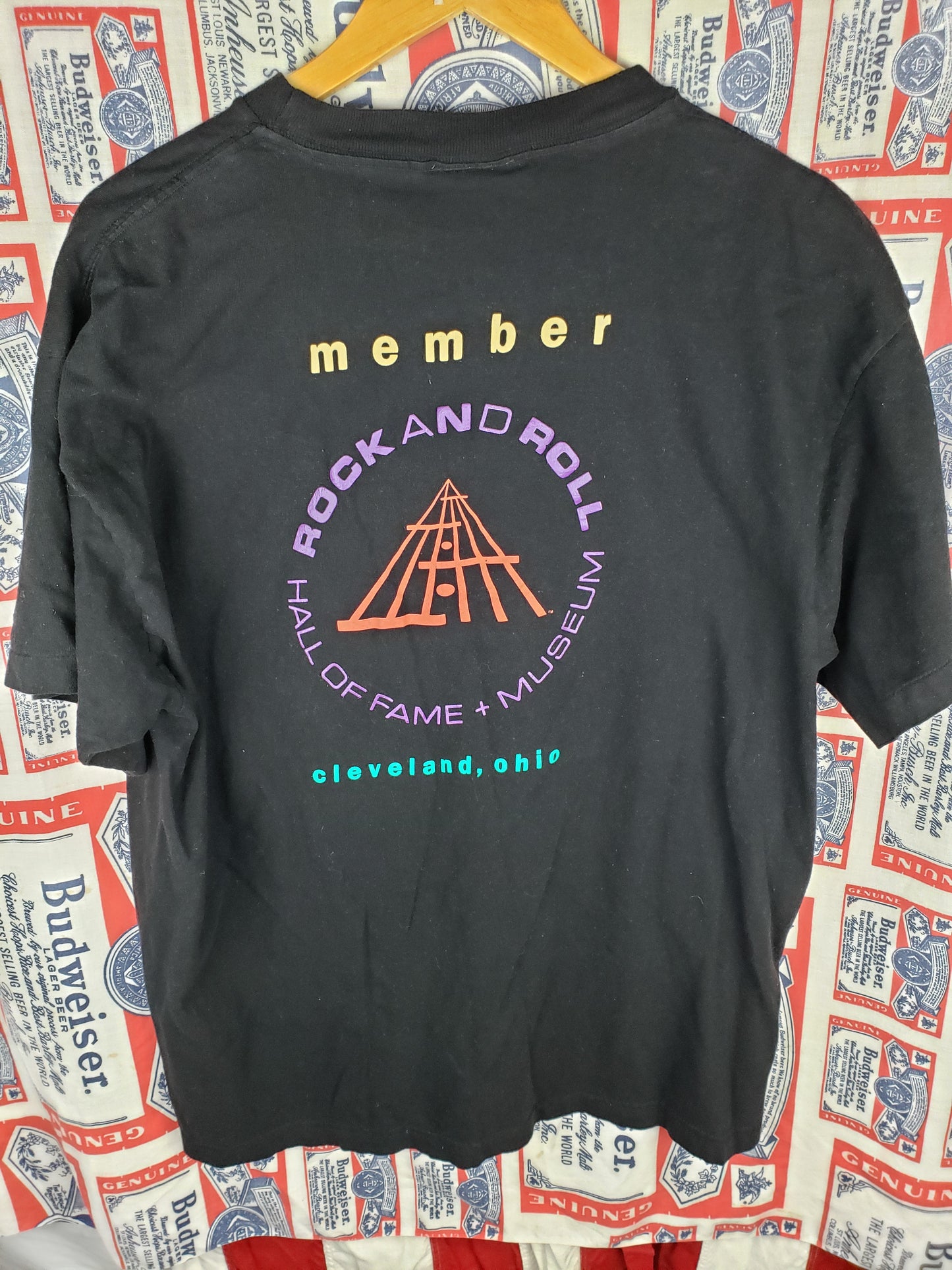Vintage 1990s Cleveland Rock n Roll HOF Shirt(25"x29')XL