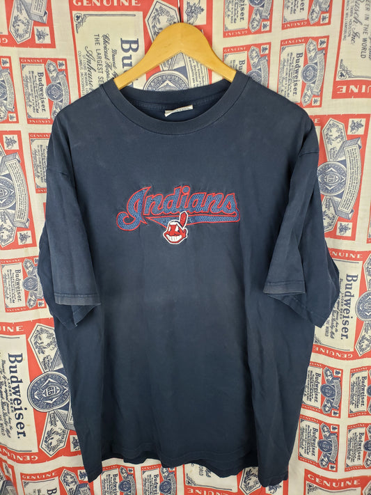 Vintage 1990s Cleveland Indians Embroidered Shirt(24"x29")XL