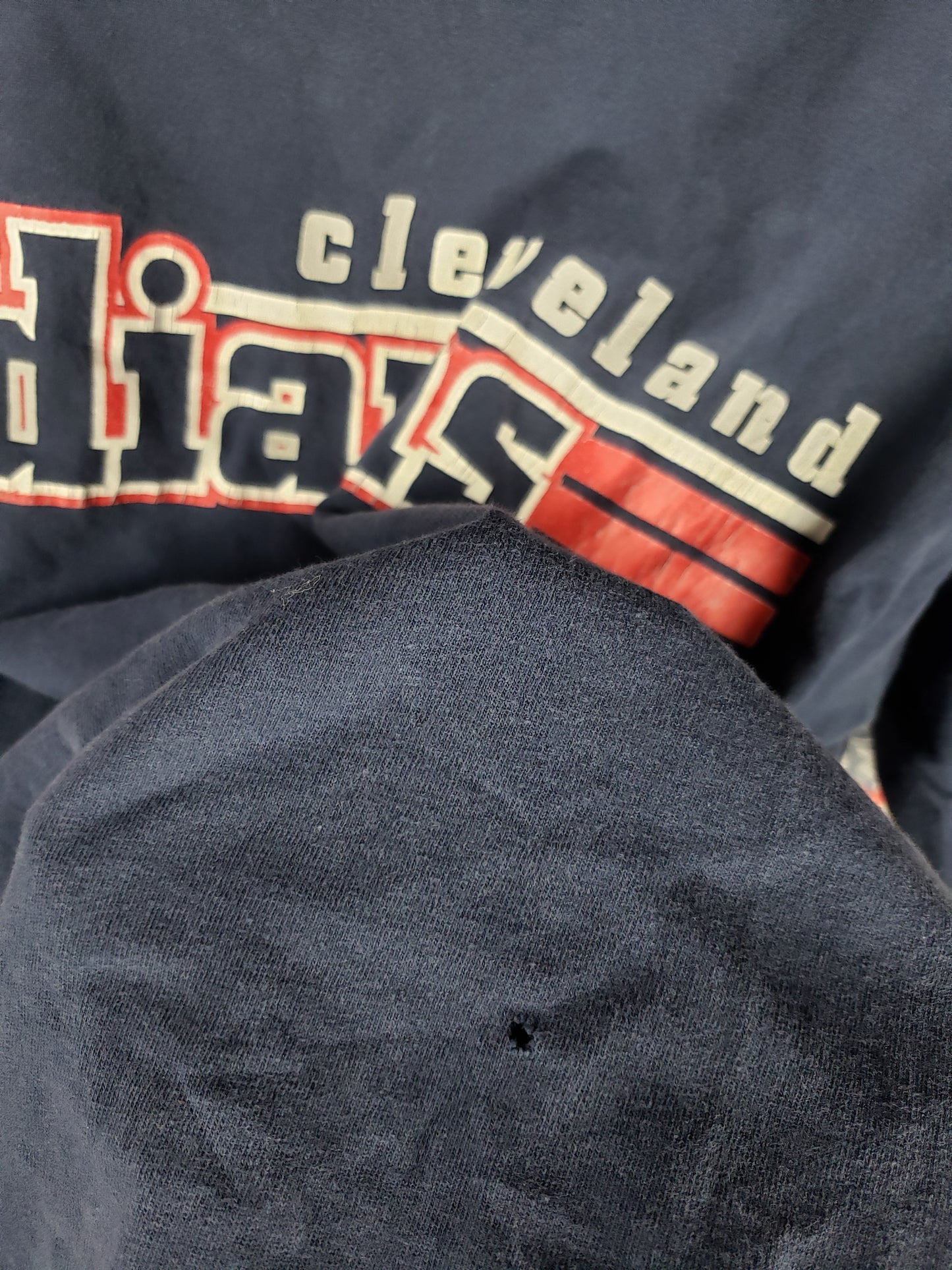 Vintage 2000 Cleveland Indians Shirt(23"x30)L