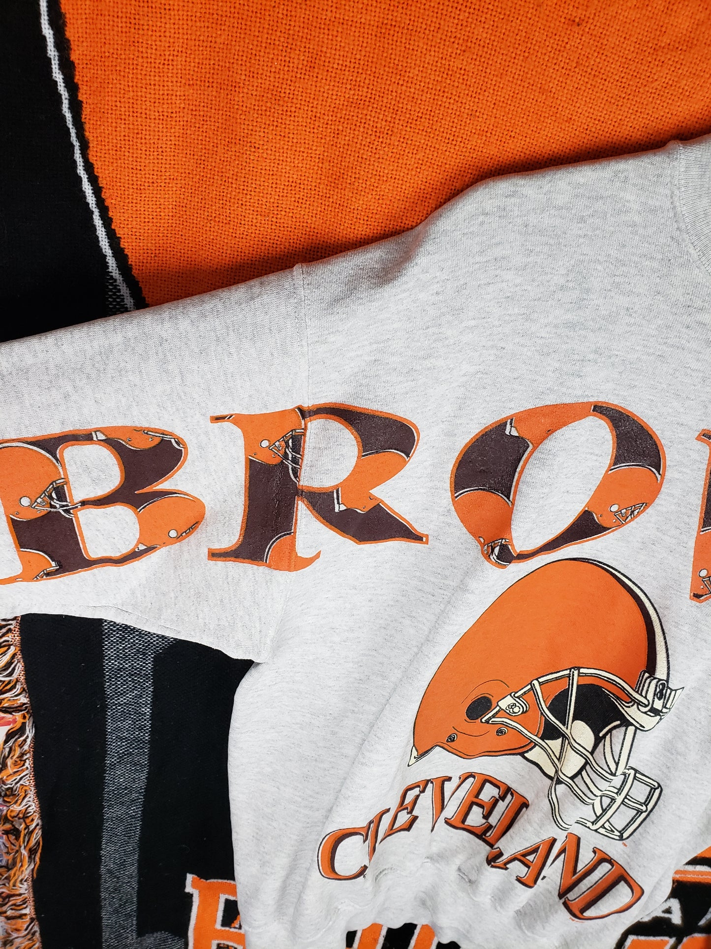 Vintage 1994 Cleveland Browns Spellout Crewneck(23"x28")