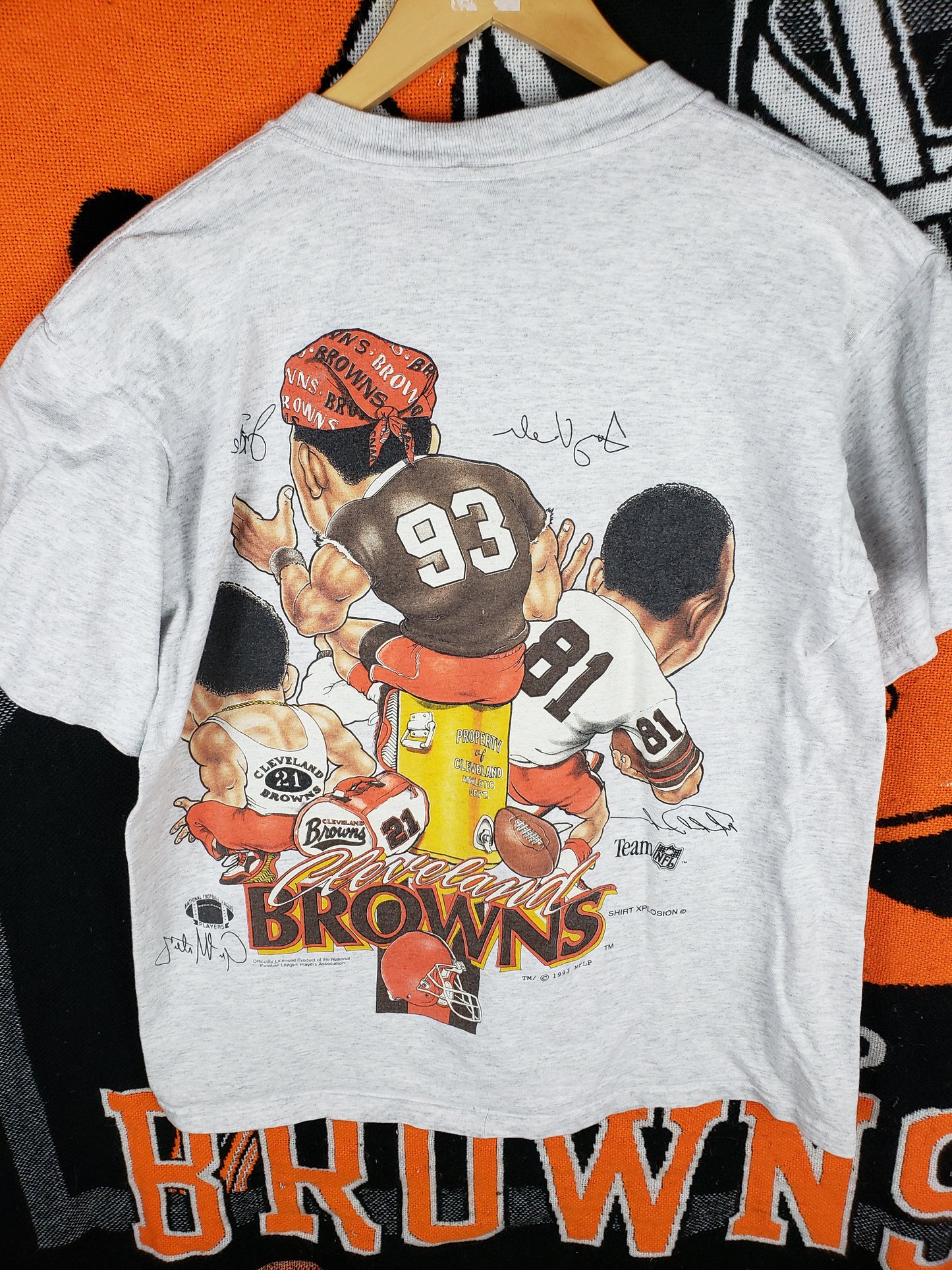 Vintage 1993 Cleveland Browns Caricature Double Sided Shirt(23"x28")L