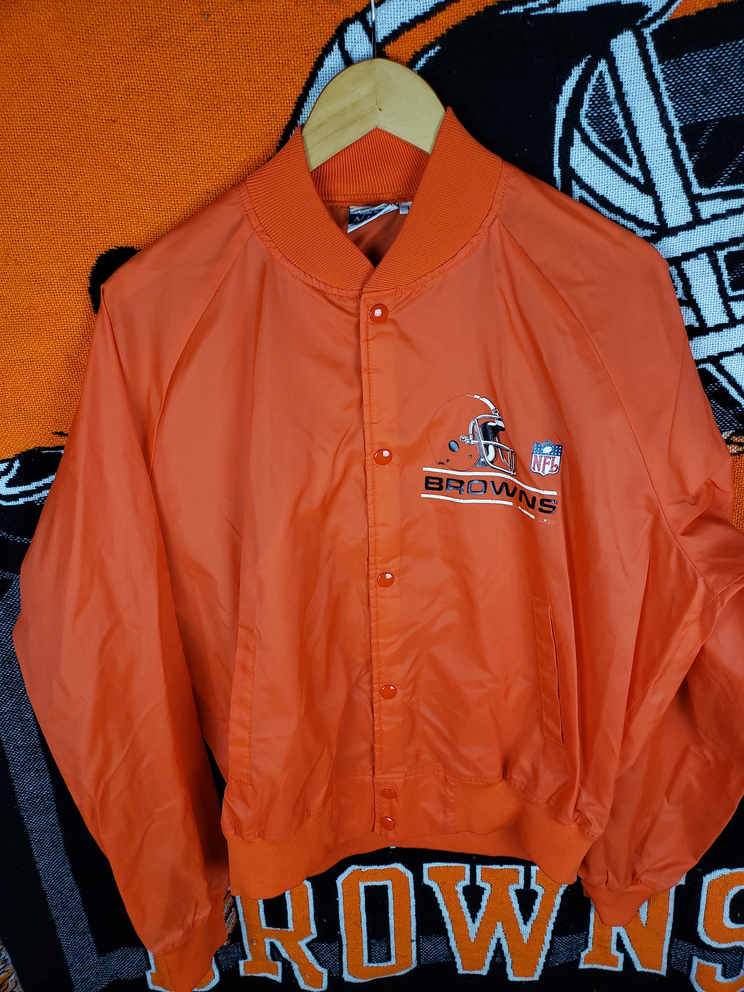 Vintage 1980s Chalk Line Cleveland Browns Windbreaker(23"x25")