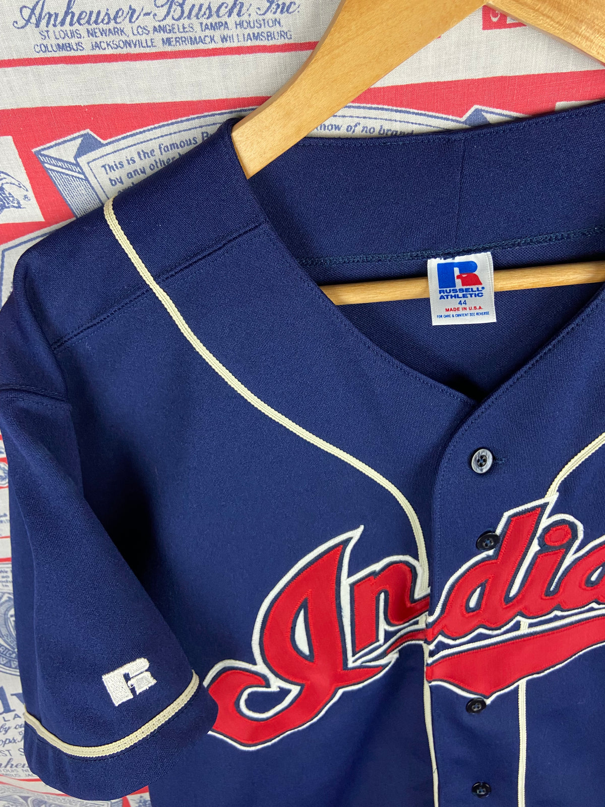 Vintage 1990s Russell Athletic Diamond Collection Cleveland Indians Jersey 44 Large(24”x29”)