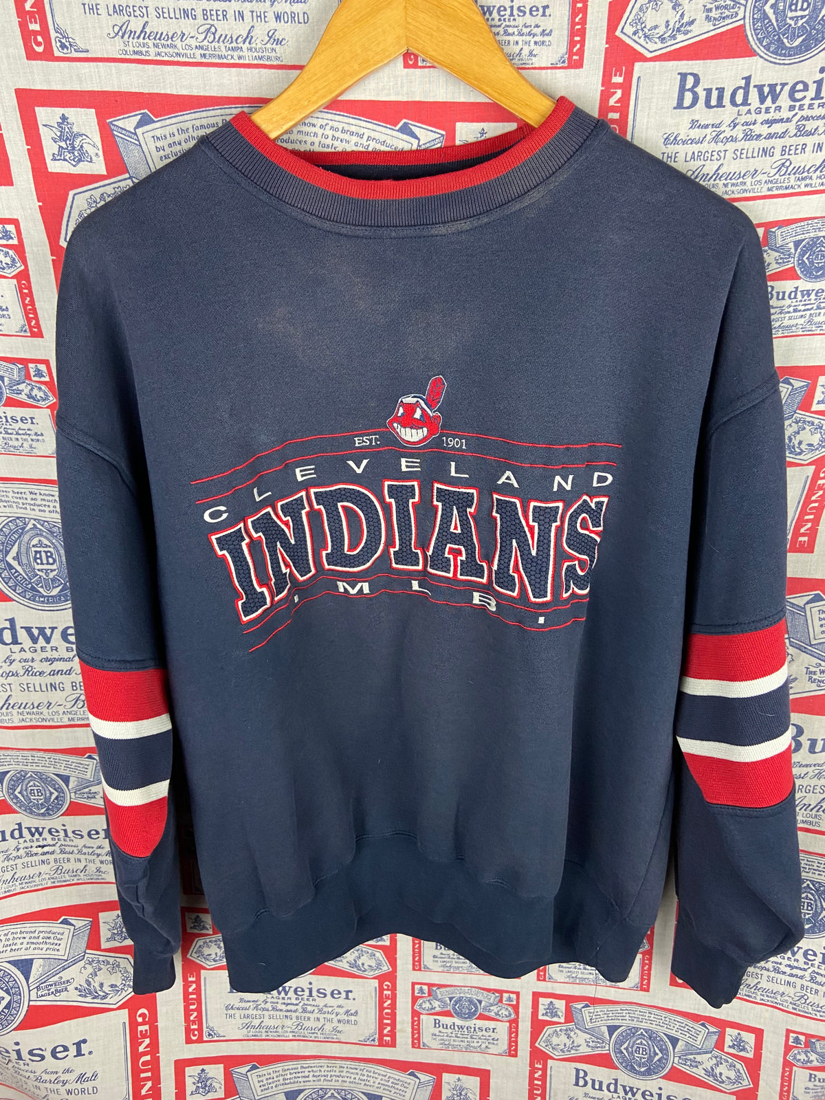 Vintage 1990s Lee Sport Cleveland Indians Embroidered Crewneck Medium(24”x26”)