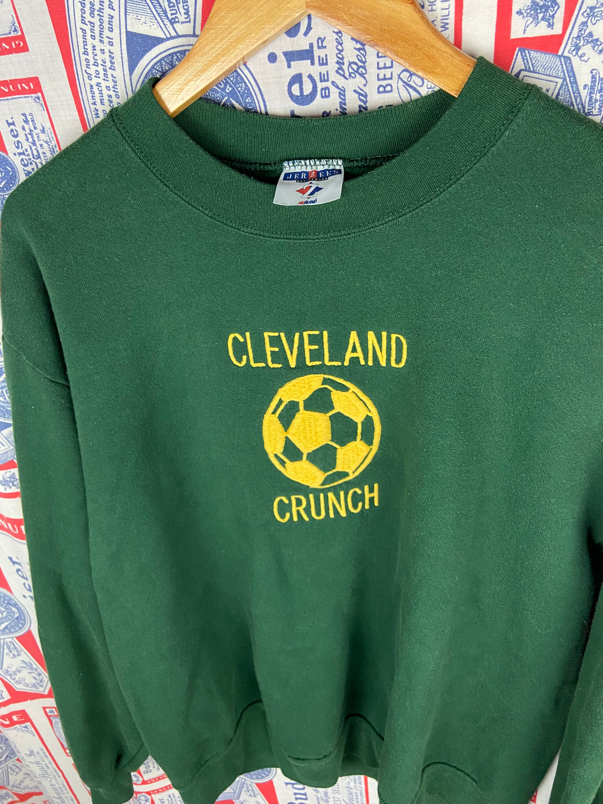 Vintage 1990s Cleveland Crunch Crewneck Medium(24”x26”)