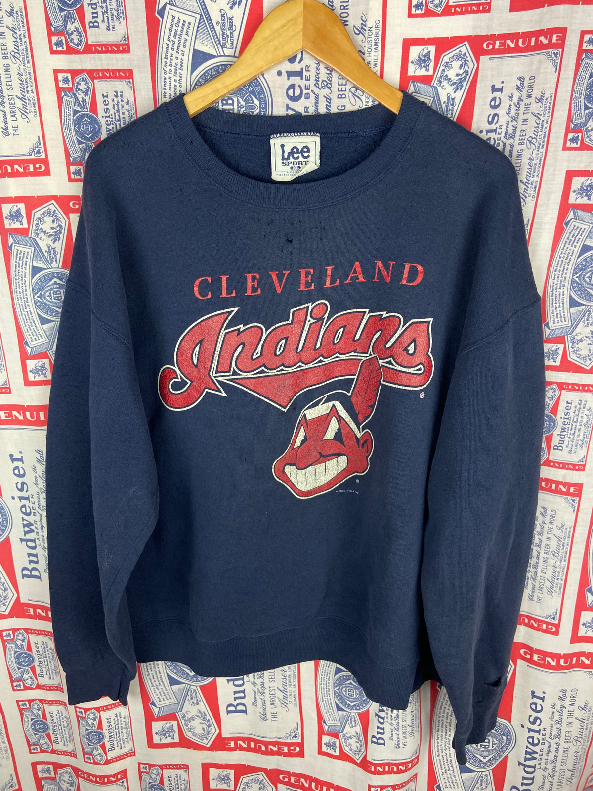 Vintage 1997 Lee Sport Distressed Cleveland Indians Crewneck XL(26”x28”)