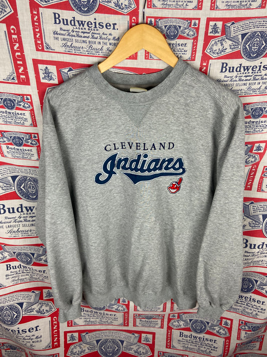 Vintage 1990s Cleveland Indians Team Shop Embroidered Crewneck Medium(23”x27”)