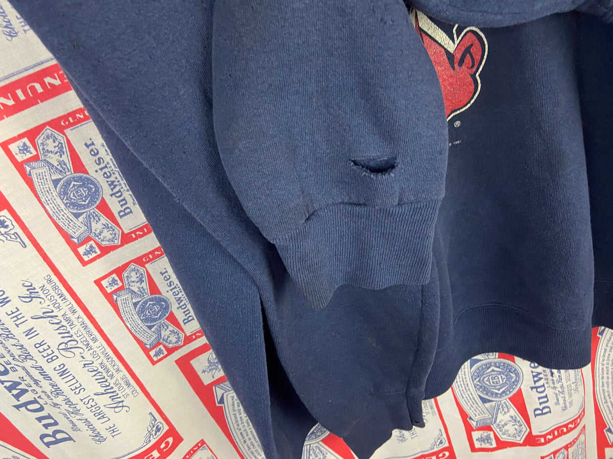 Vintage 1997 Lee Sport Distressed Cleveland Indians Crewneck XL(26”x28”)